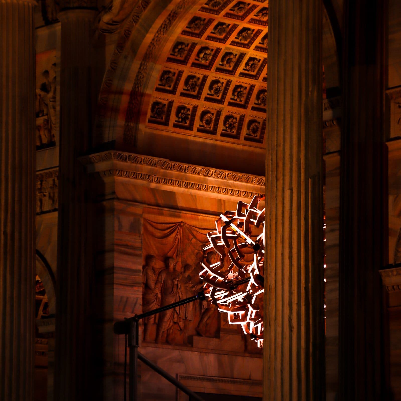 Gallery Glow
